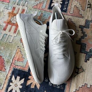Vivo Barefoot   size 47 men’s Men's White Athletic Shoes